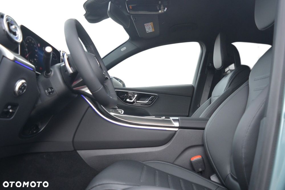 Mercedes-Benz GLC - 9