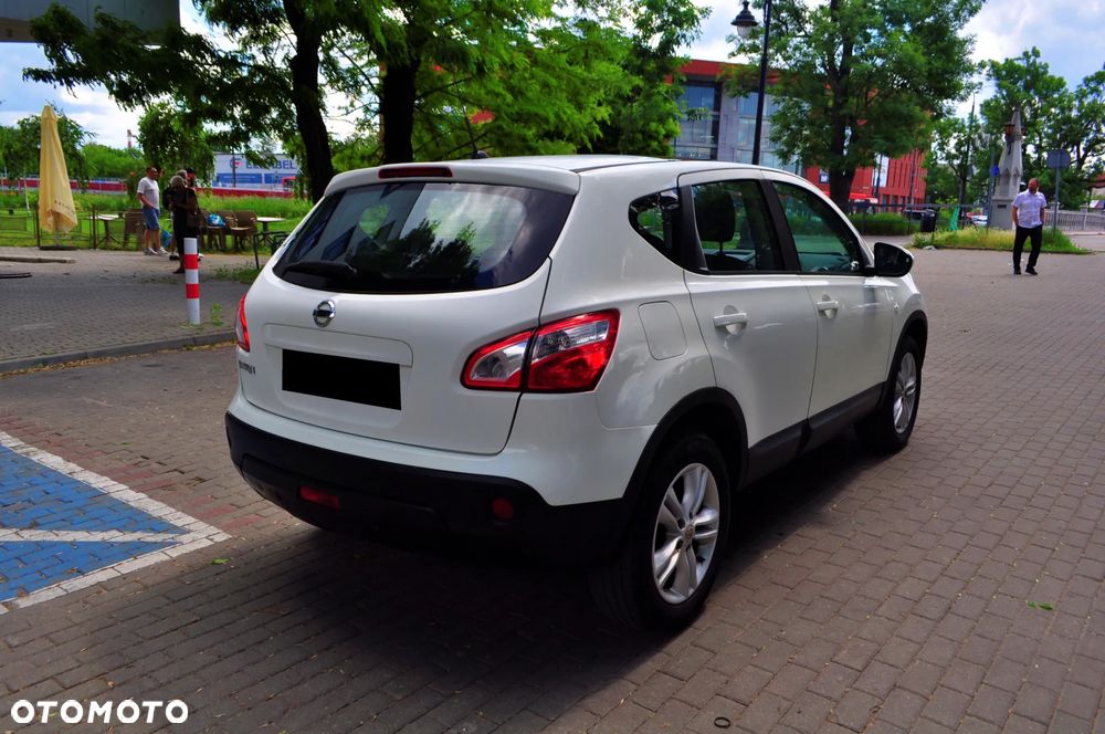 Nissan Qashqai 1.6 visia - 4
