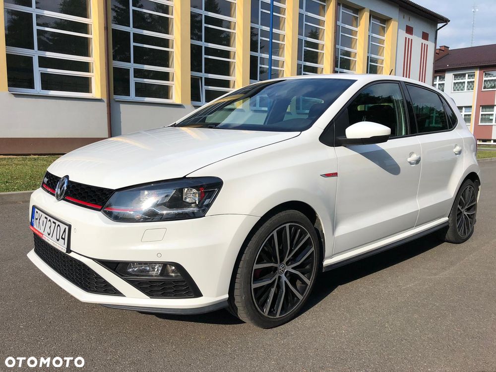Volkswagen Polo 1.8 TSI BMT GTI - 2