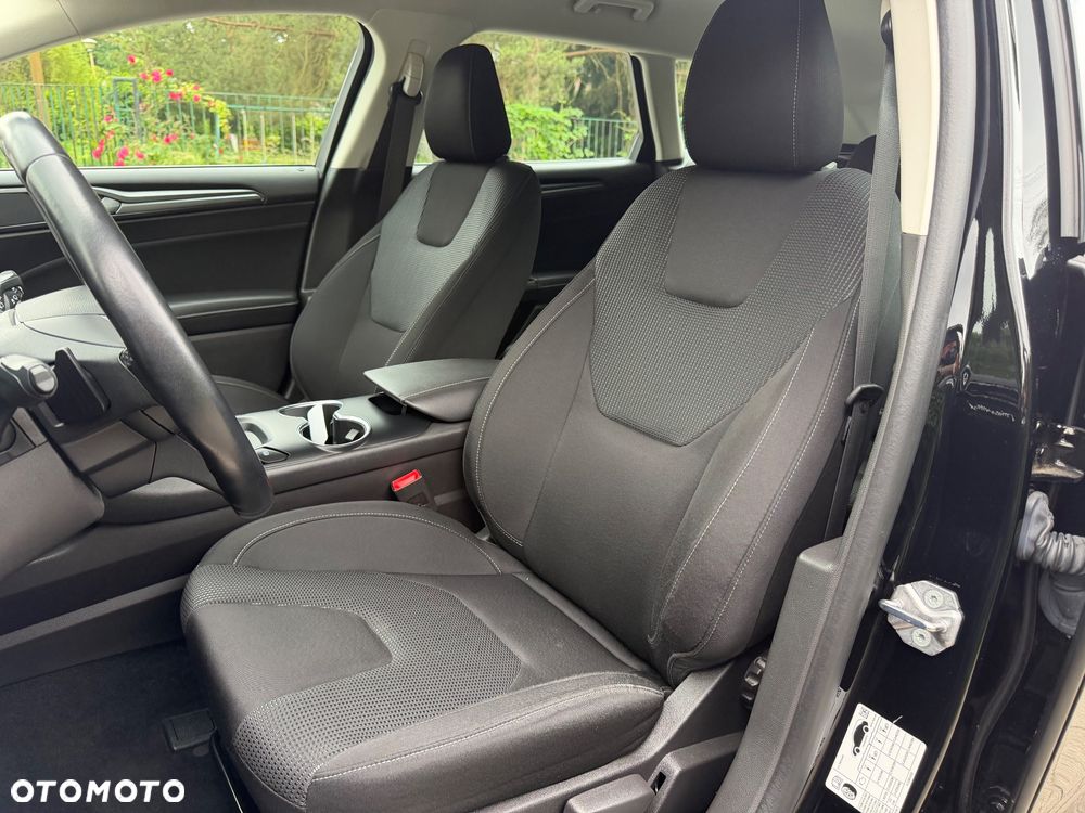Ford Mondeo 2.0 EcoBlue Titanium - 26