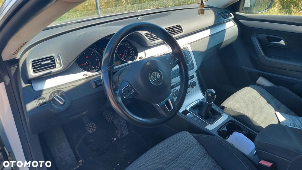 Volkswagen Passat CC 2.0 Blue TDI Exclusive - 8
