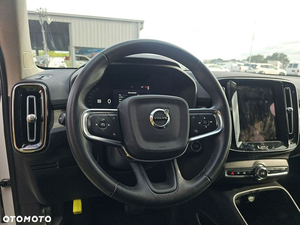 Volvo XC 40 - 9