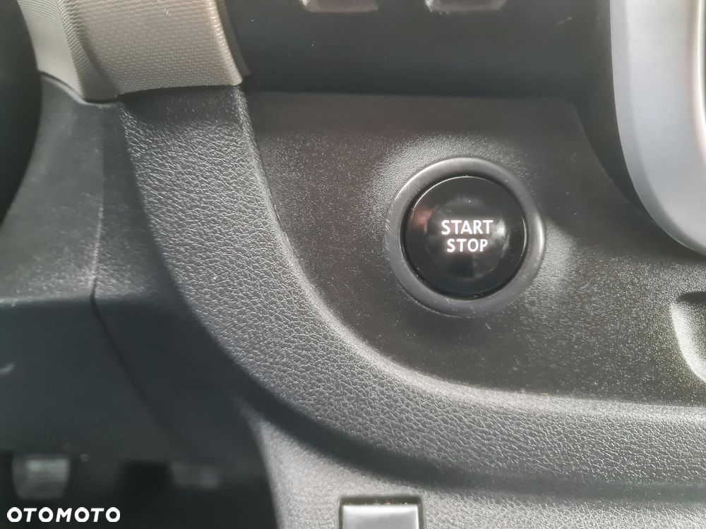 Renault TRAFIC - 24