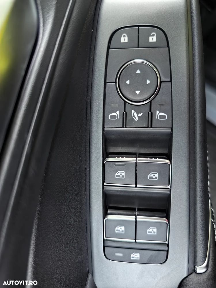 Nissan Qashqai 1.3 l 156CP X-Tronic 4WD MHEV N-Connecta - 13