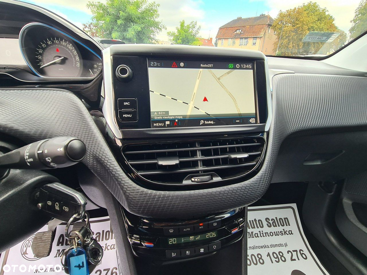 Peugeot 2008 1.2 Pure Tech Allure S&S - 12