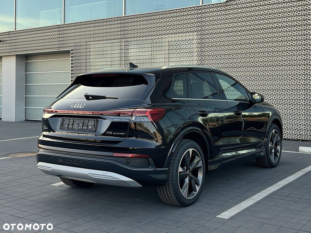 Audi Q4 e-tron - 10