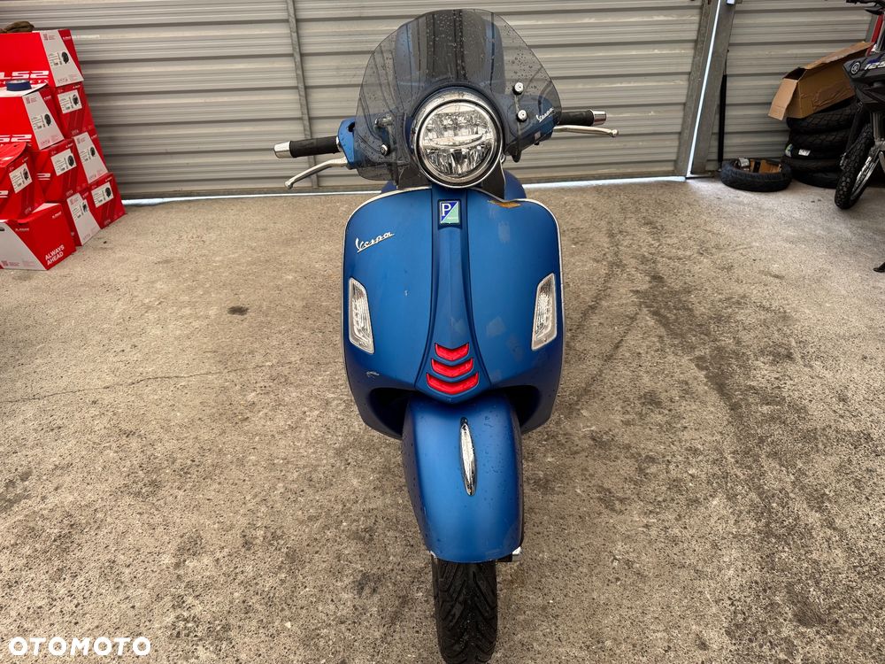Vespa GTS - 2