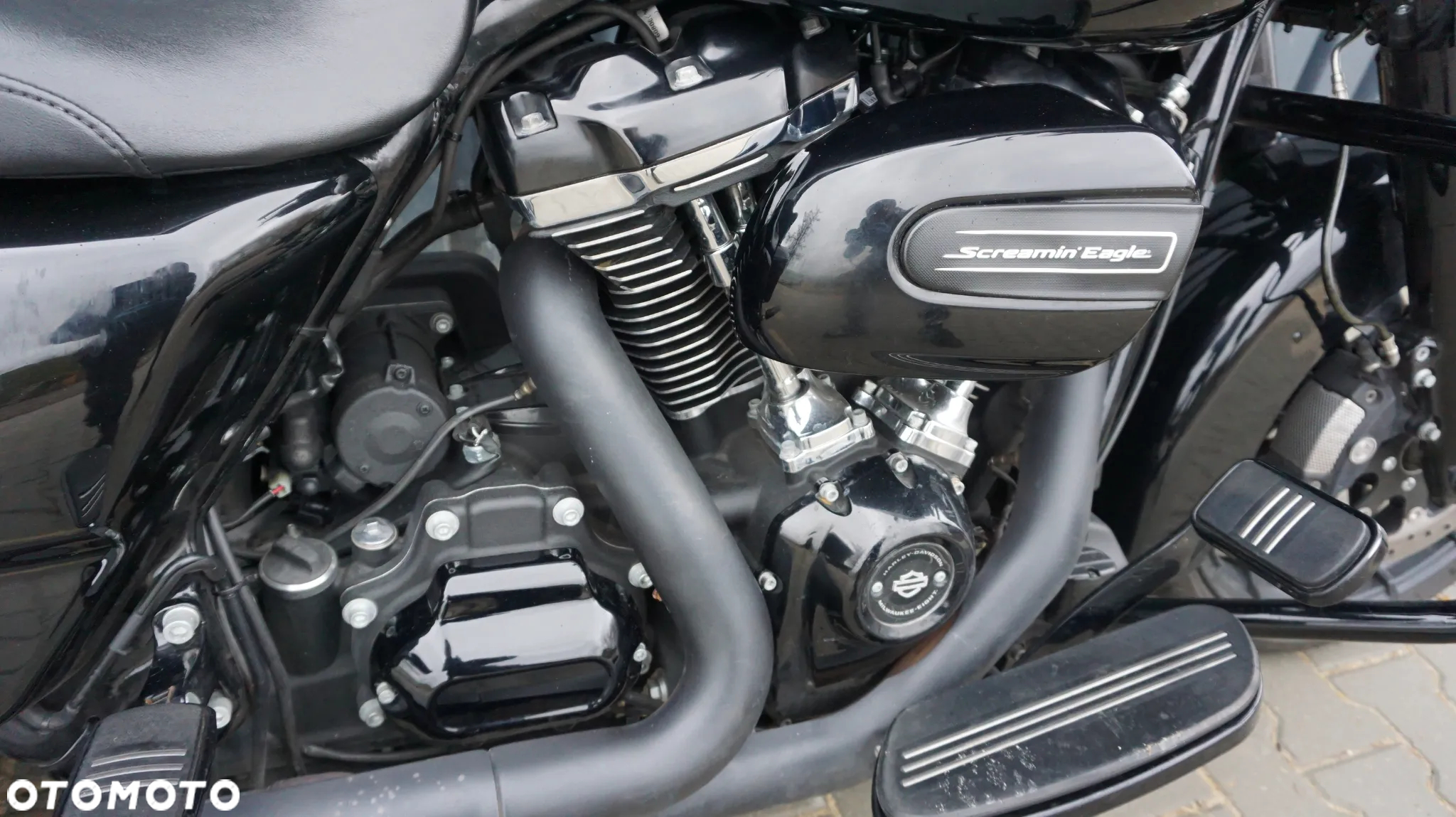 Harley-Davidson Touring Street Glide - 18