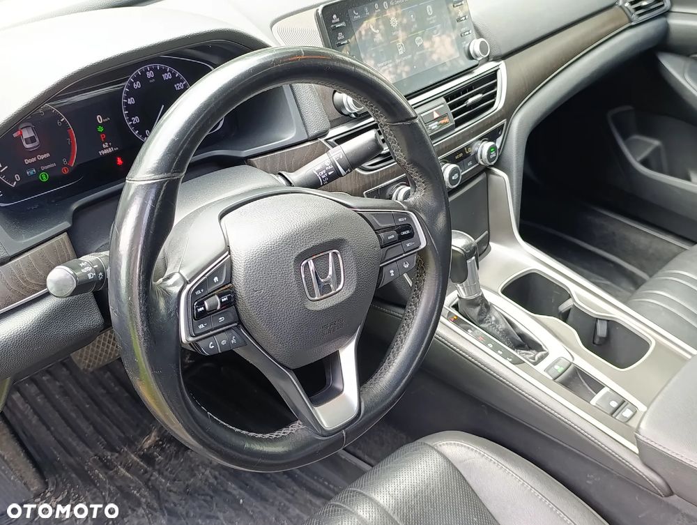 Honda Accord - 10