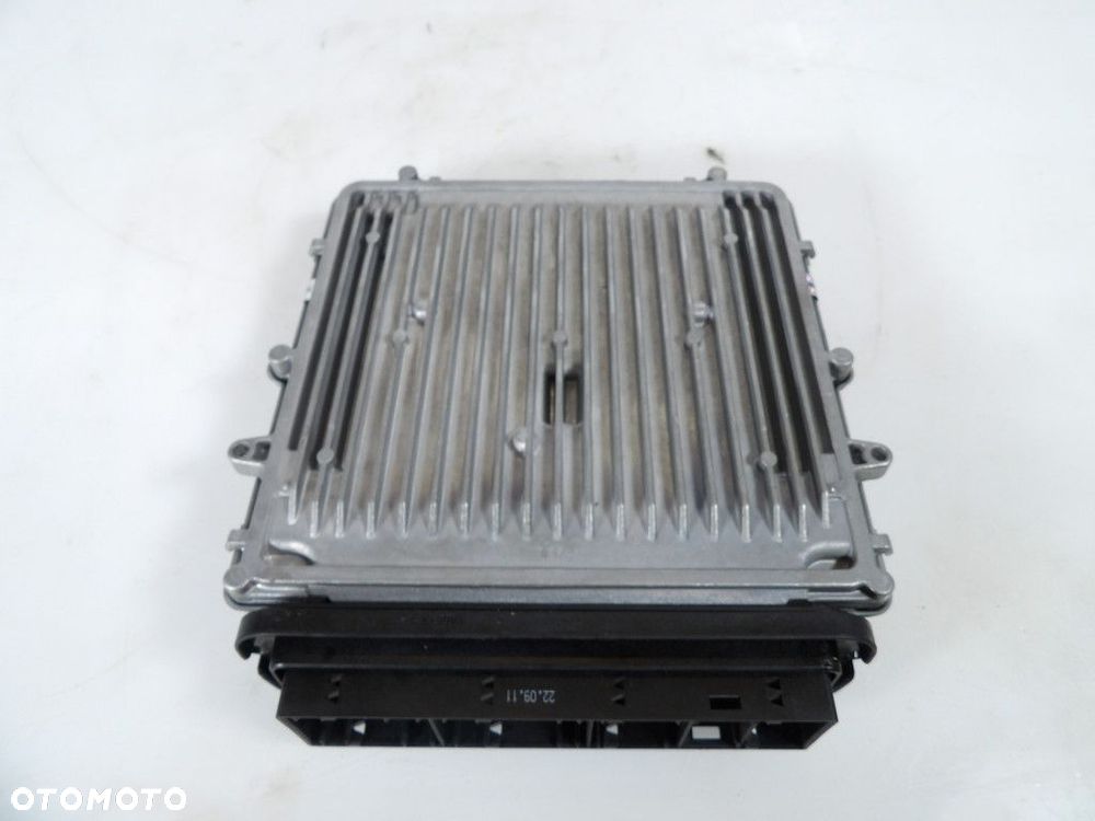 BMW 5 F10 F11 2.0D 211KM STEROWNIK SILNIKA 8518391 - 3