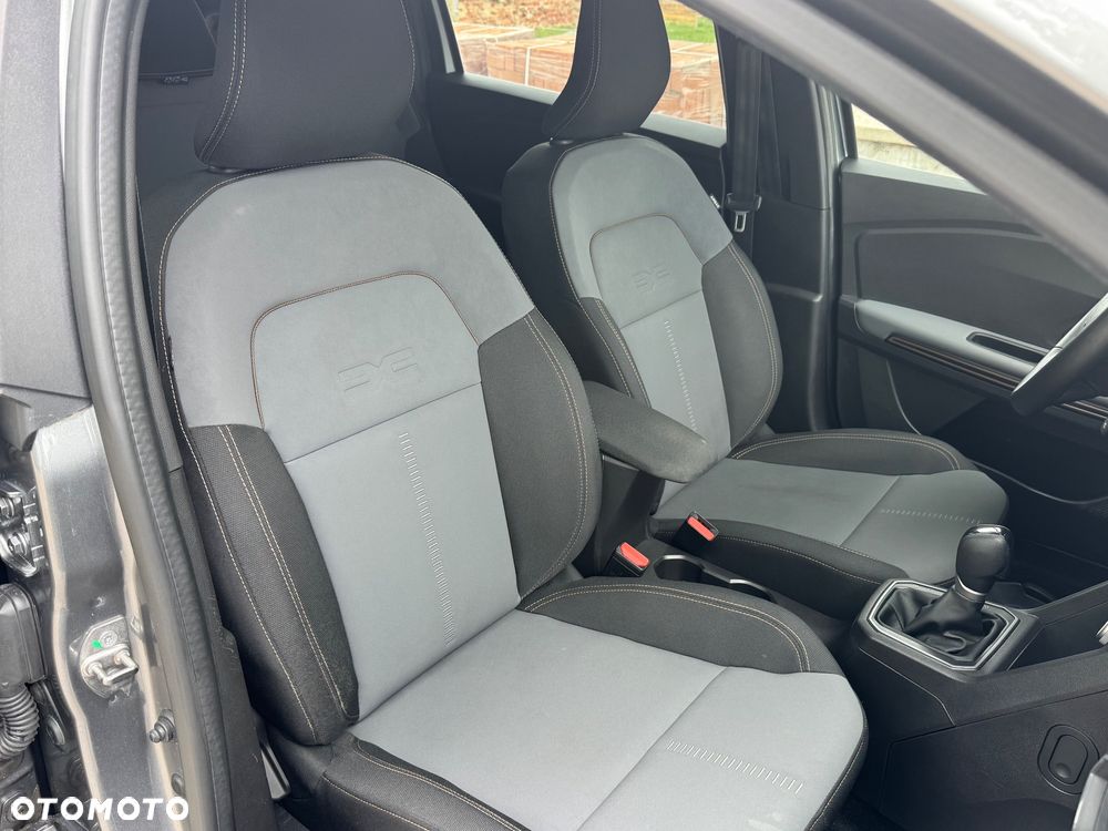 Dacia Jogger 1.6 Full Hybrid 140 Extreme+ MMT 7os - 23