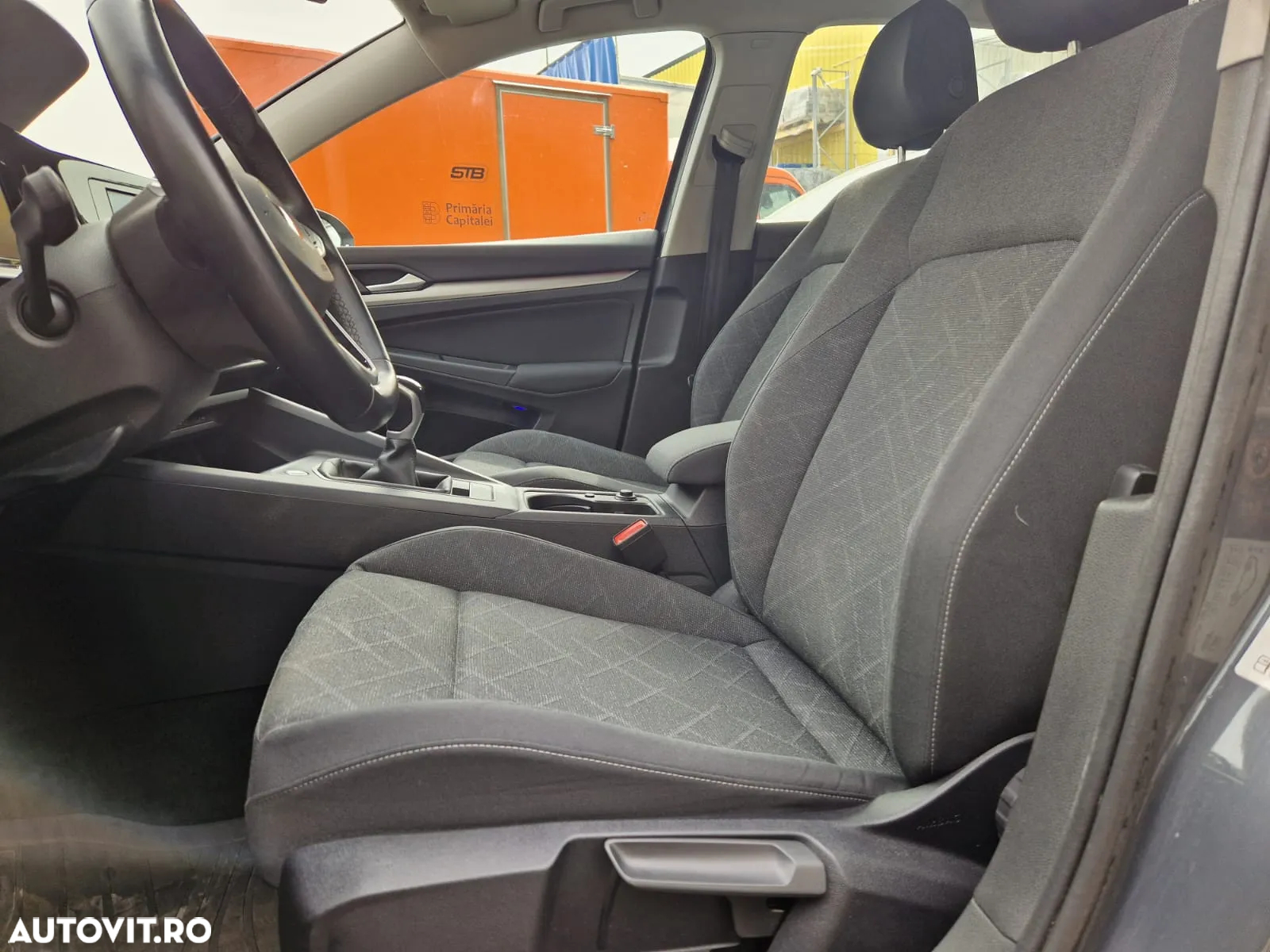 Volkswagen Golf 2.0 TDI Life - 8