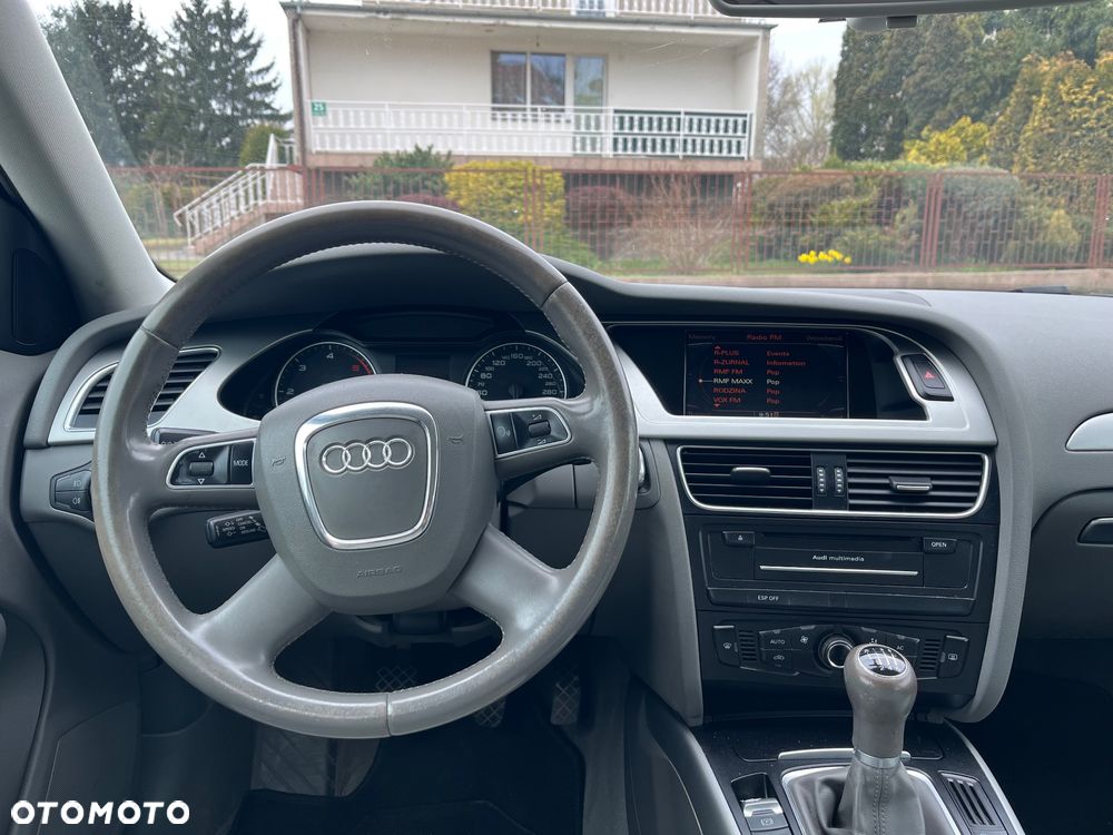 Audi A4 Avant 2.0 TDI - 11