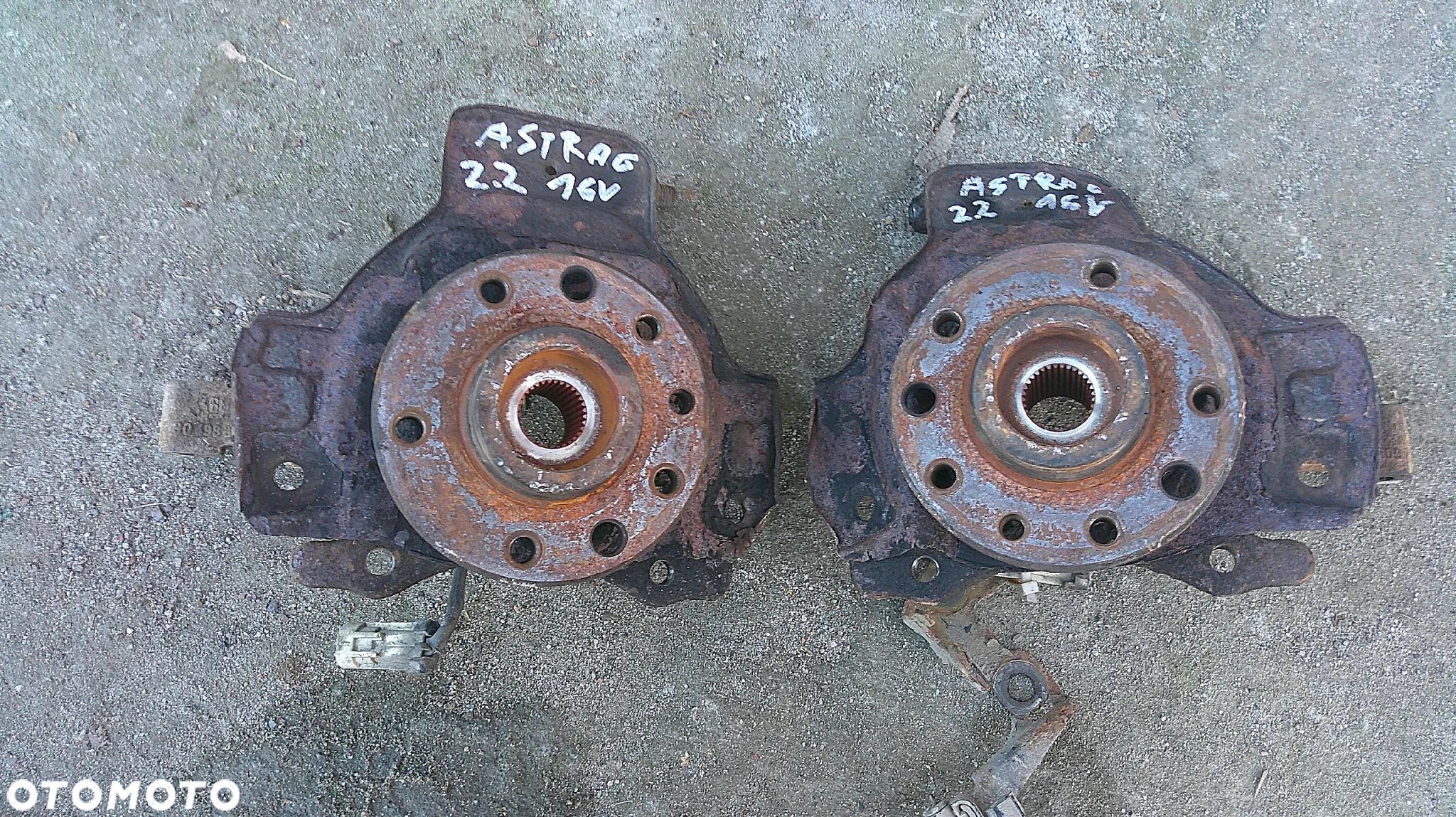 OPEL ASTRA II G 2.2 16V ZWROTNICA PRAWA LUB LEWA - 1