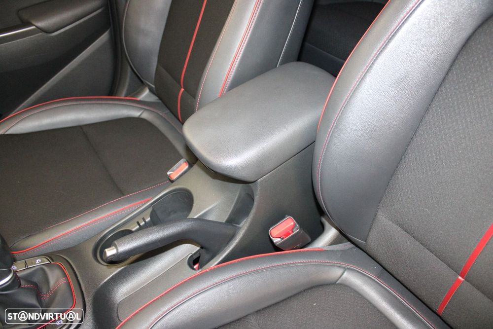 Hyundai Kauai 1.0 T-GDi Tecido Preto - 29