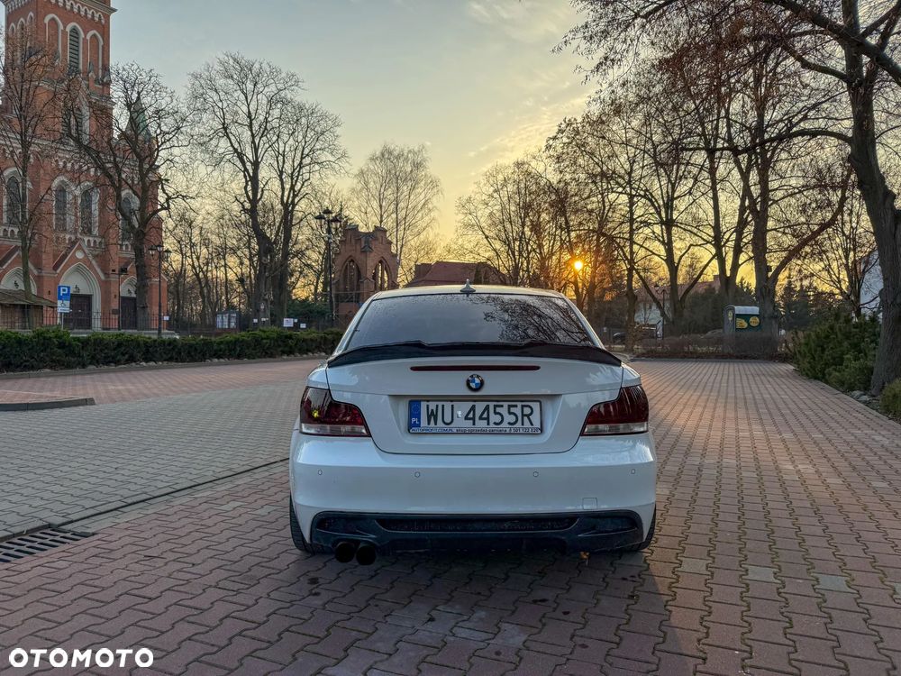 BMW Seria 1 135i Limited Edition Lifestyle mit M Sportpaket - 19