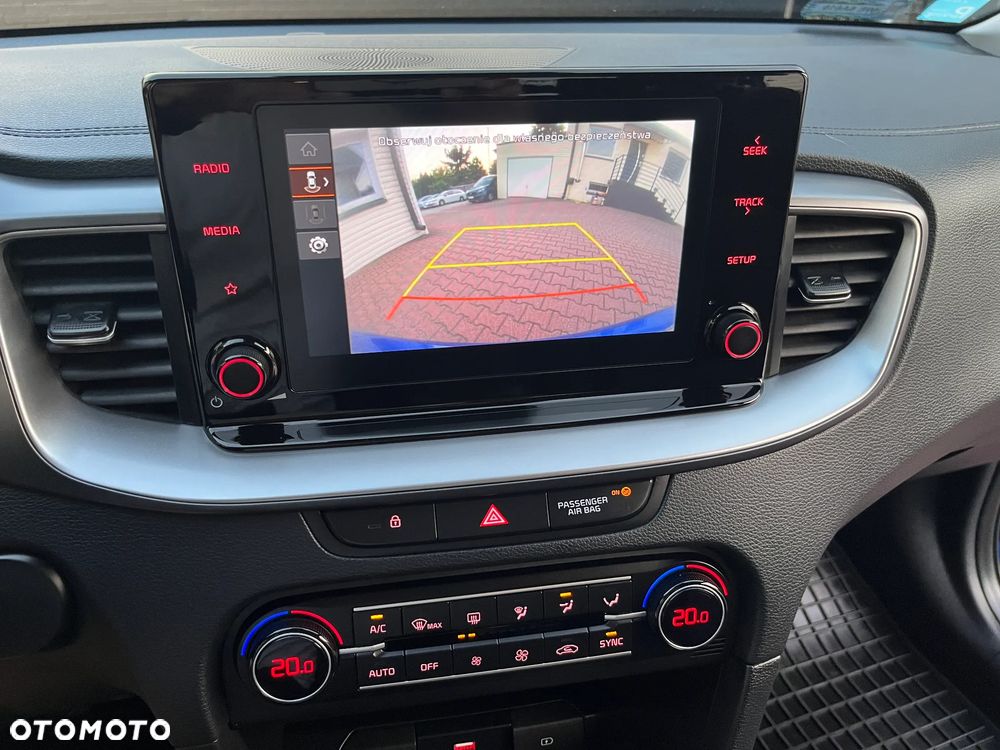 Kia Ceed 1.5 T-GDI M - 12