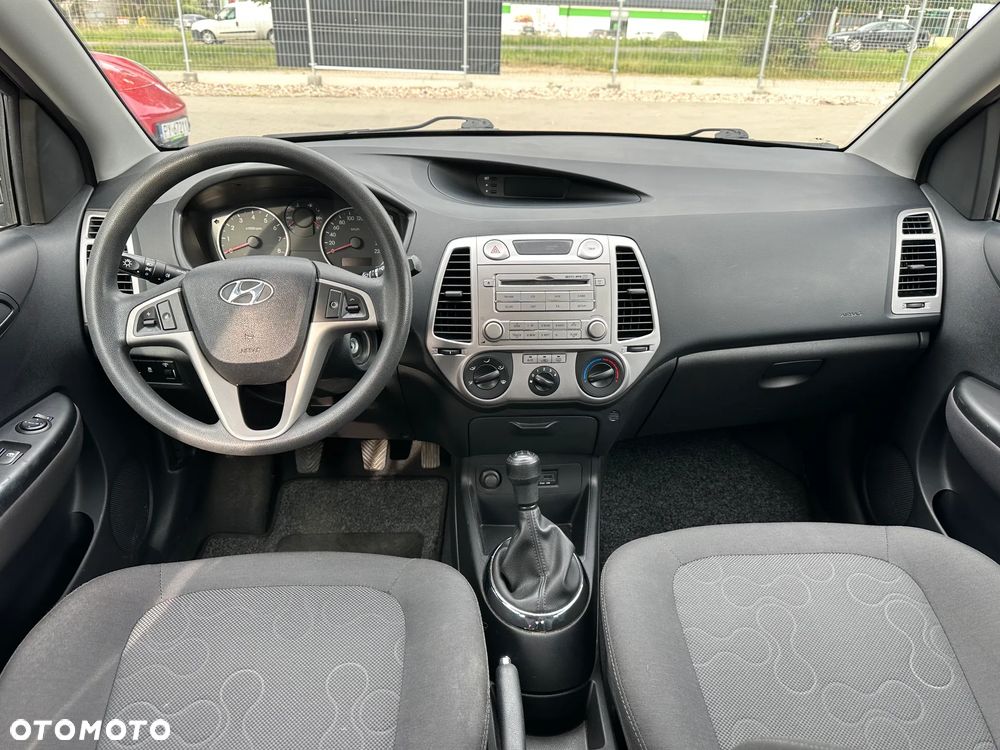 Hyundai i20 - 10
