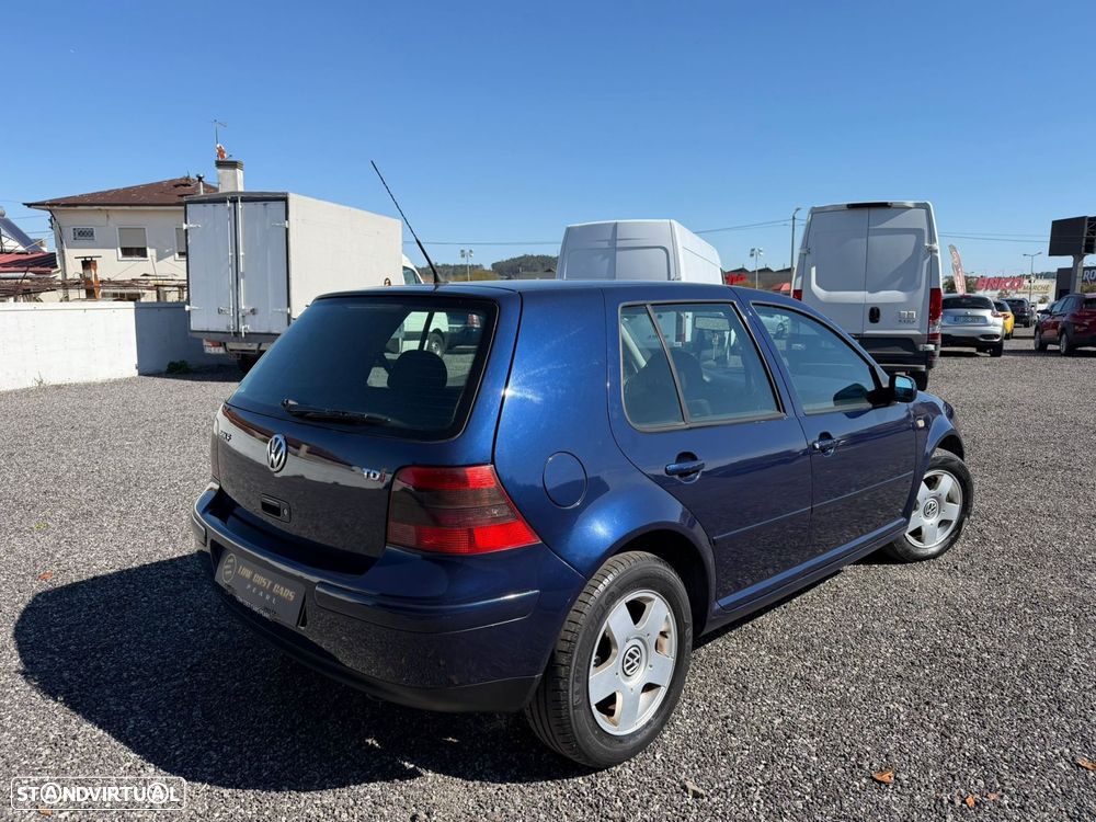 VW Golf 1.9 TDi Highline - 3