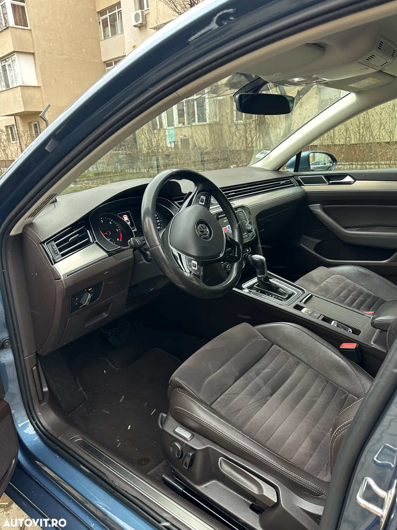 Volkswagen Passat 2.0 TDI DSG Highline - 7