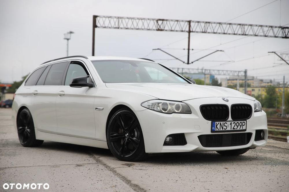 BMW Seria 5 525d xDrive - 7