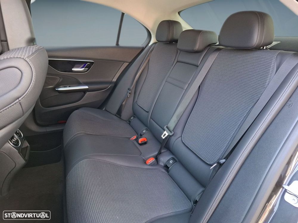 Mercedes-Benz C 300 de Avantgarde - 14