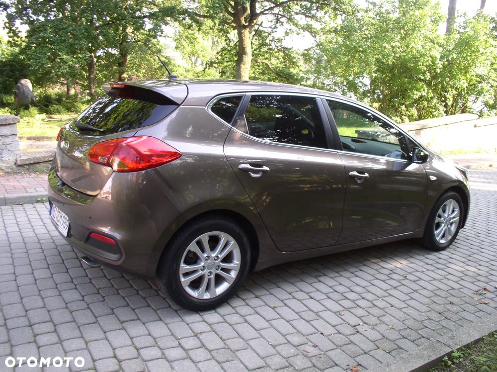 Kia Ceed 1.4 CVVT Attract Plus - 34