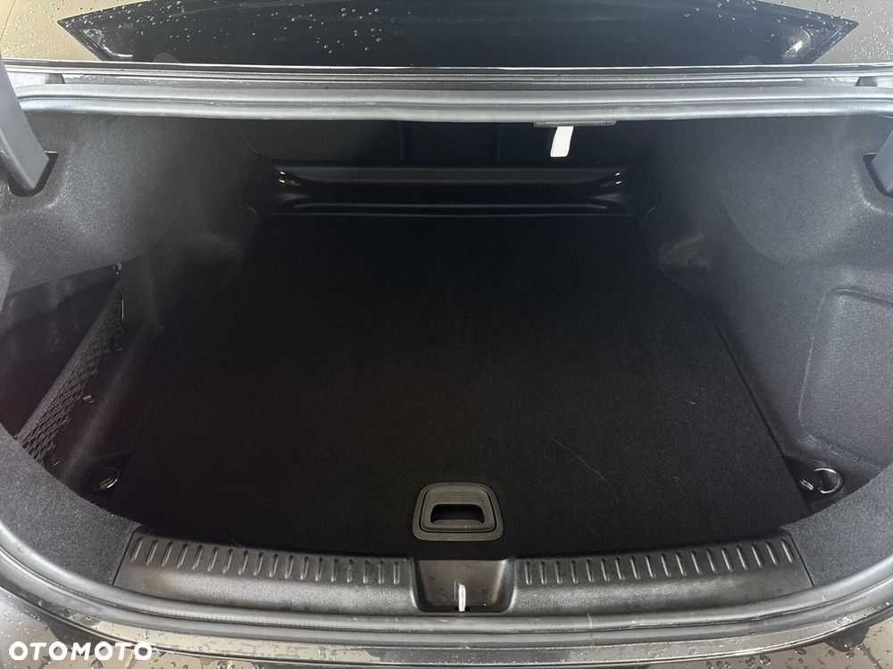 Mercedes-Benz Klasa E - 25