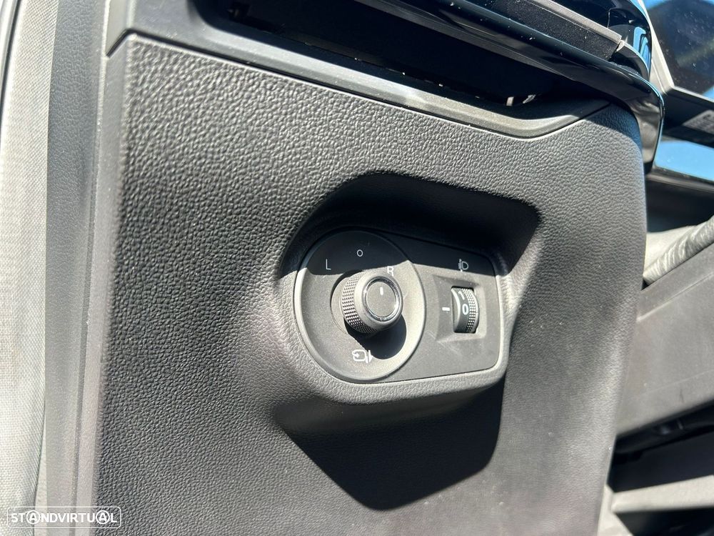 MG MG4 64 kWh Luxury - 36