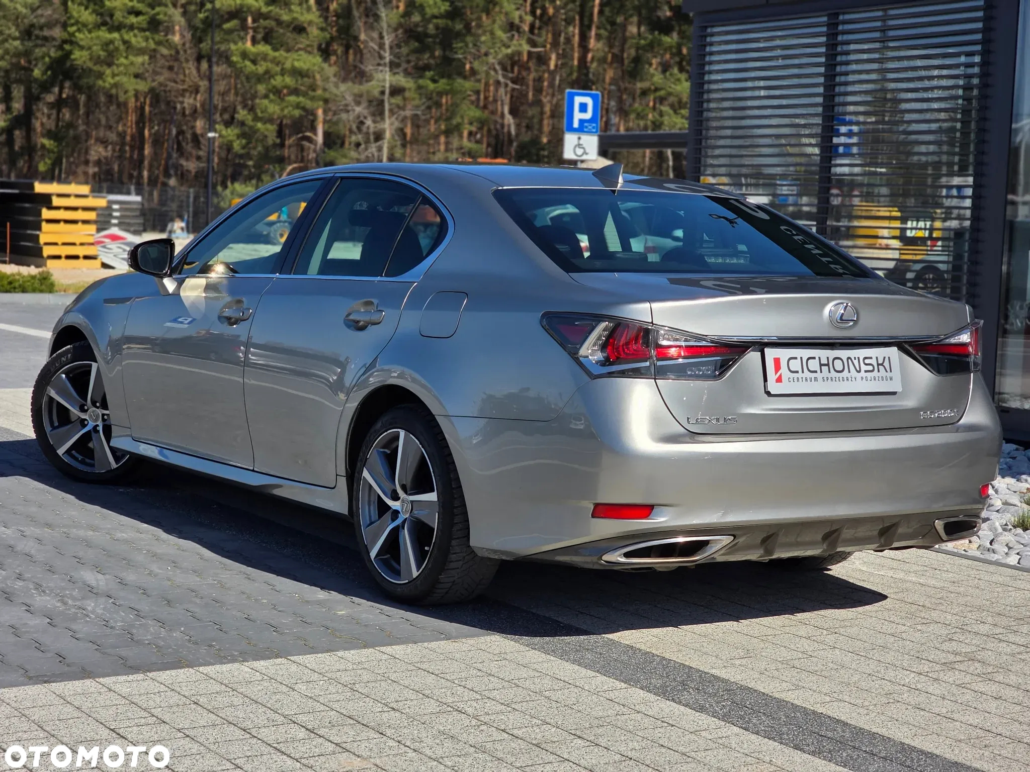 Lexus GS 200t / 300 F Sport - 6
