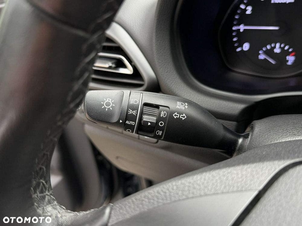 Hyundai i30 - 32