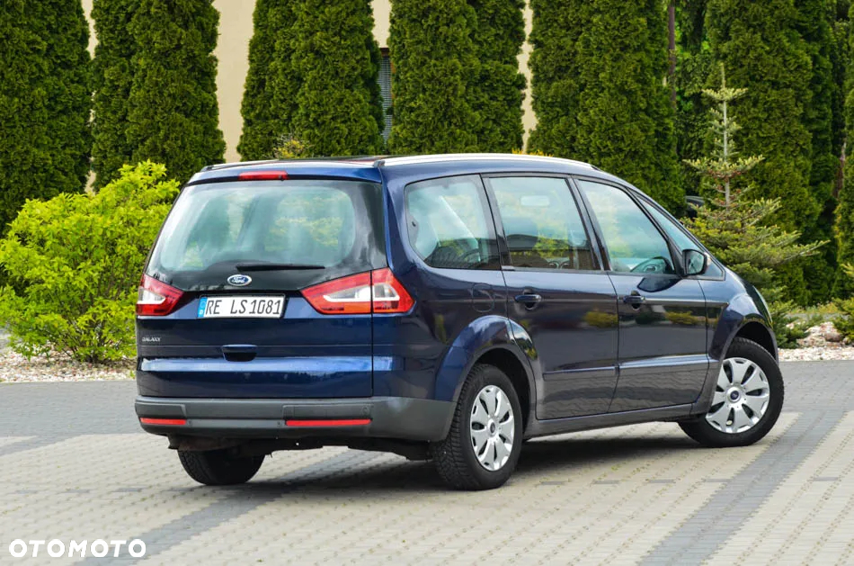 Ford Galaxy 2.0 Business Edition - 24