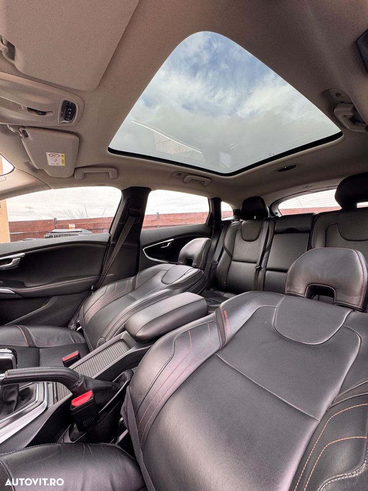 Volvo V40 D2 Ocean Race - 23