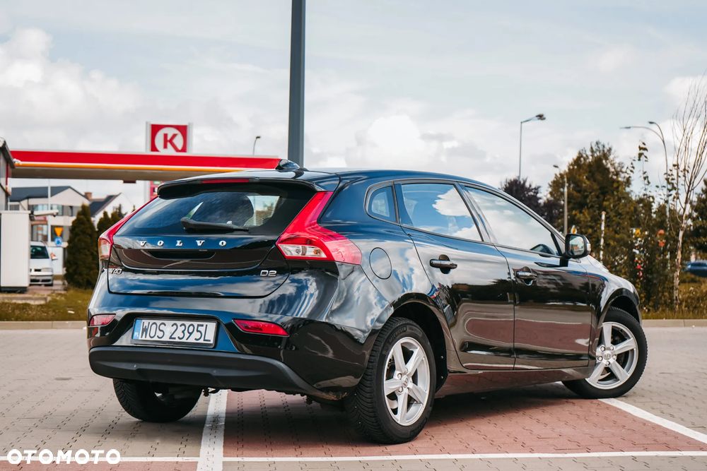 Volvo V40 D2 Momentum - 14