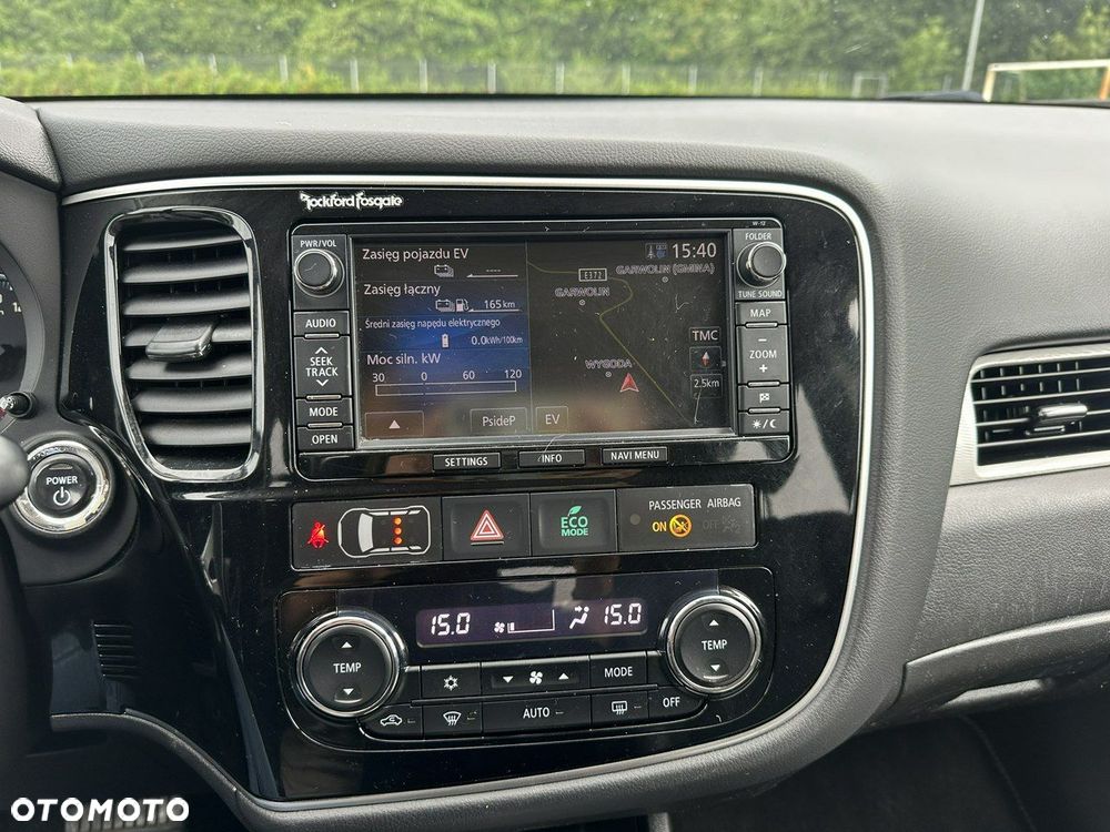 Mitsubishi Outlander - 14