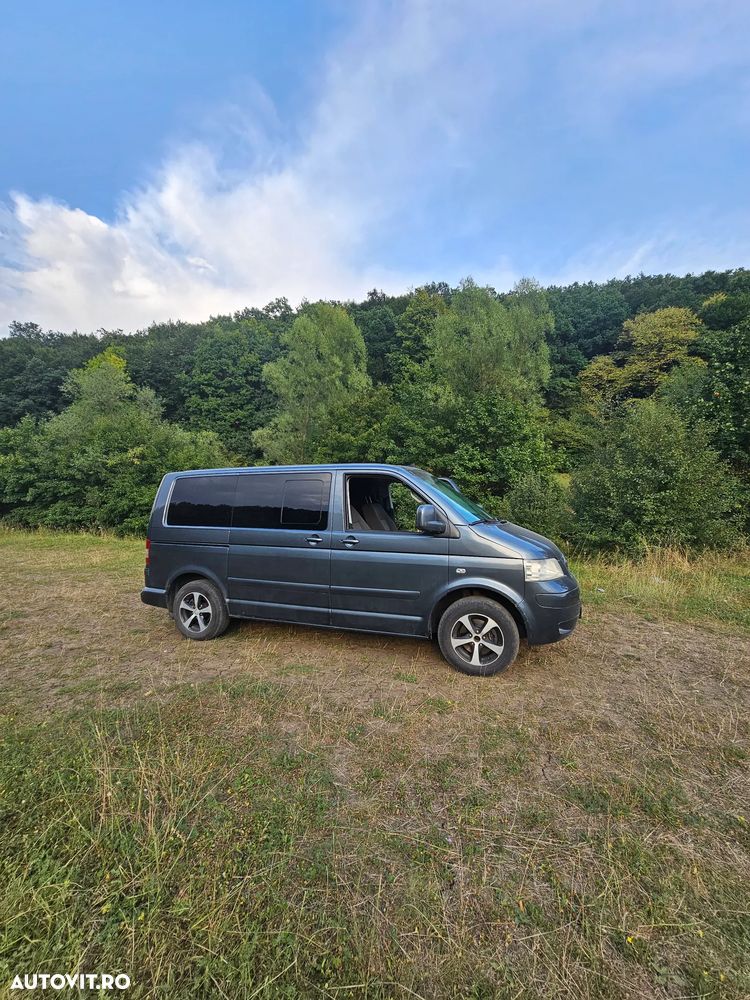 Volkswagen Multivan - 10