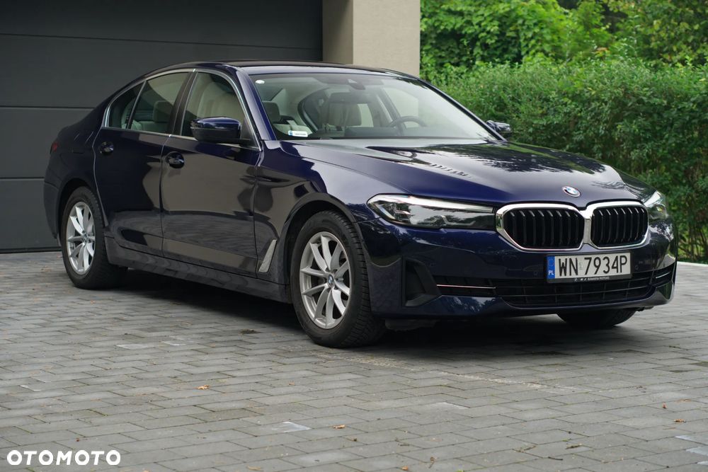 BMW Seria 5 520d xDrive MHEV - 3