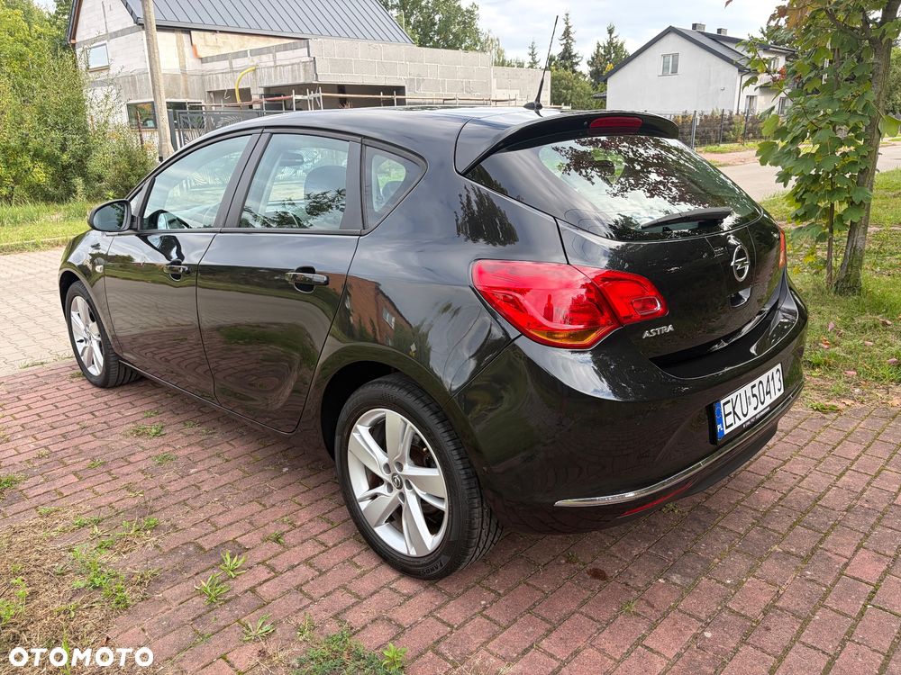Opel Astra - 8