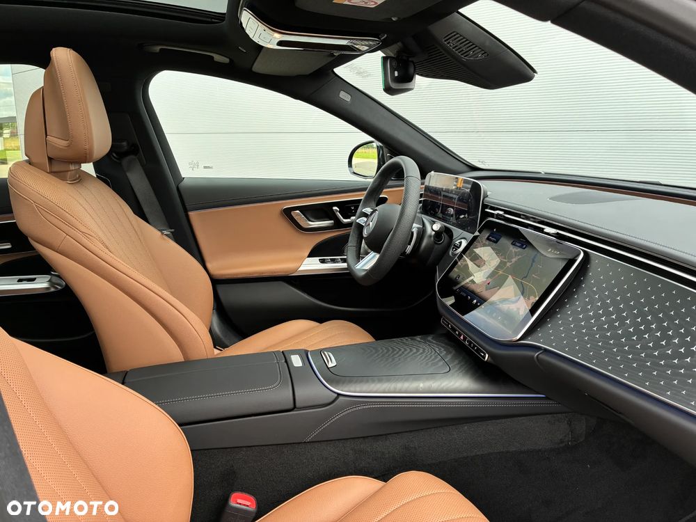 Mercedes-Benz Klasa E 220 d mHEV 4-Matic AMG 9G-Tronic - 5