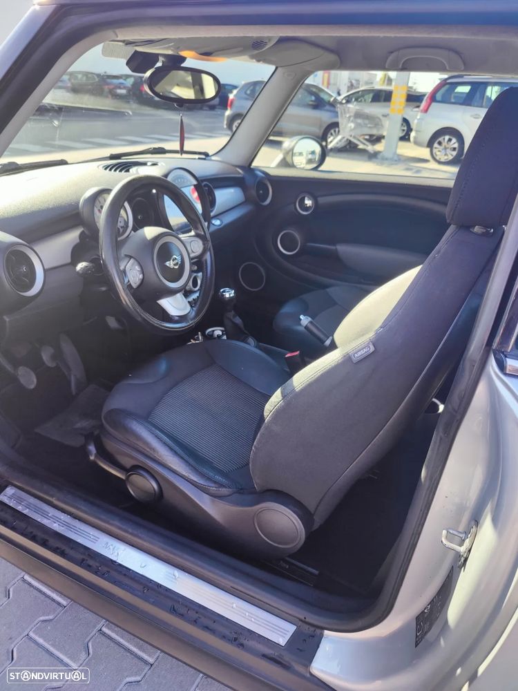 MINI 3 Portas Cooper D - 7