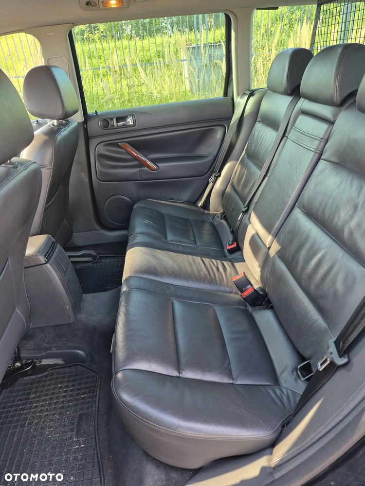 Volkswagen Passat Variant 2.0 TDI DPF Highline - 10