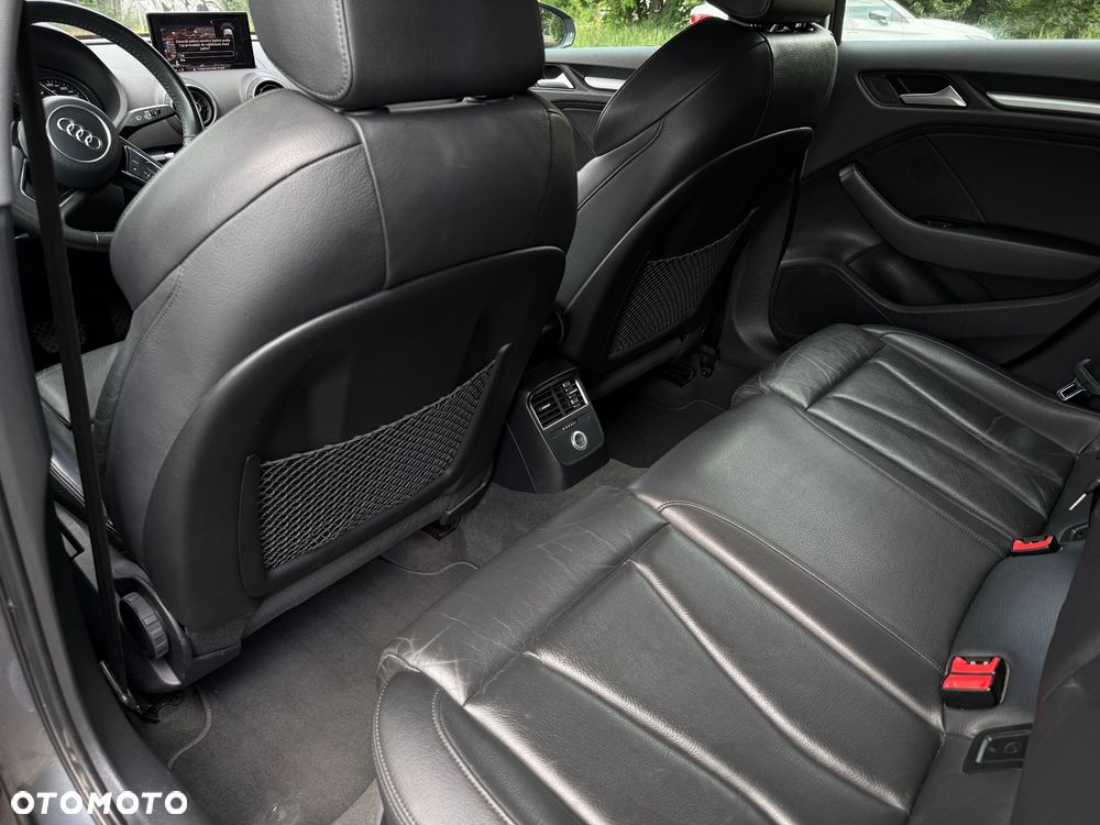 Audi A3 Sportback 30 TDI S tronic design - 18