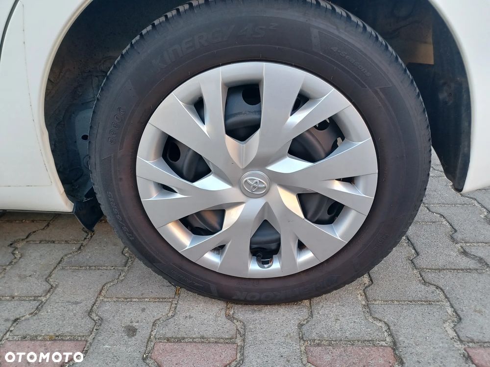 Toyota Yaris 1.5 VVT-i Selection - 13