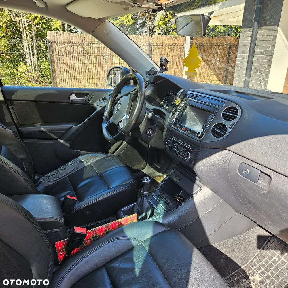Volkswagen Tiguan - 5