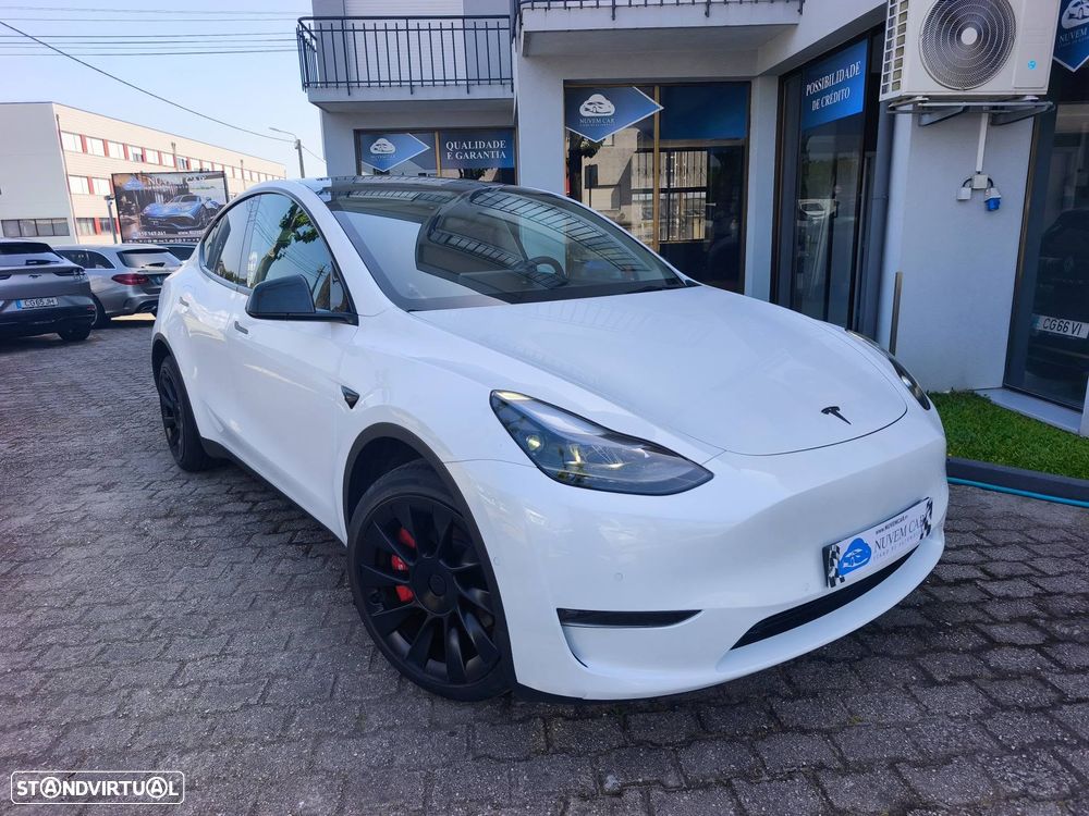 Tesla Model Y Long Range Dual Motor AWD - 1