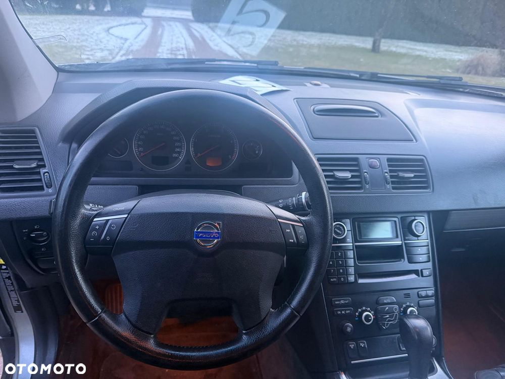 Volvo XC 90 D5 Momentum - 6