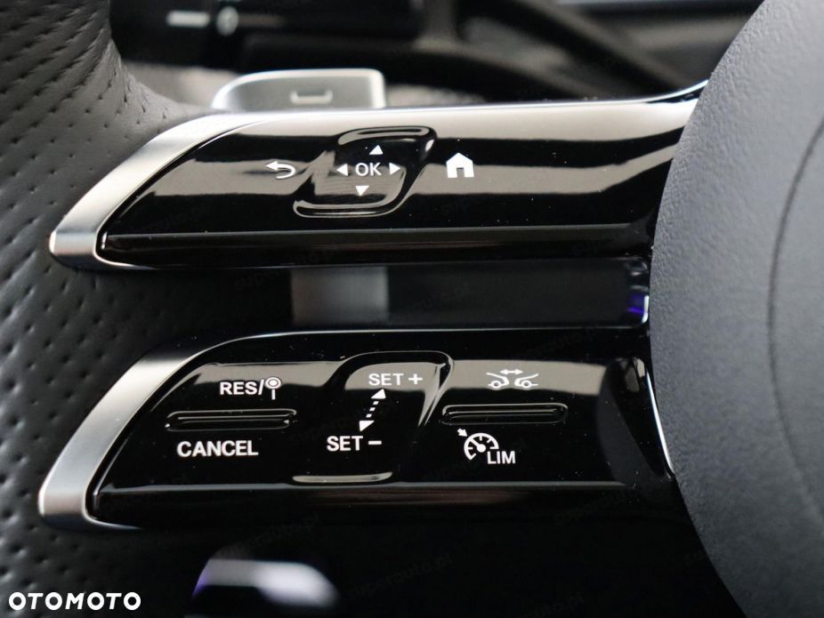 Mercedes-Benz CLE 300 mHEV 4-Matic AMG Line - 11