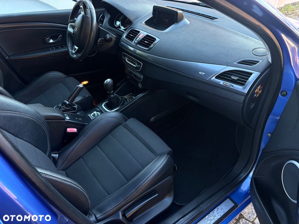 Renault Megane TCe 180 GT - 10