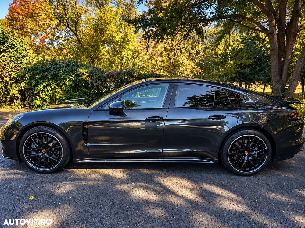 Porsche Panamera - 5