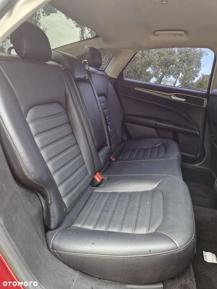 Ford Fusion 2.0 EcoBoost Titanium - 21
